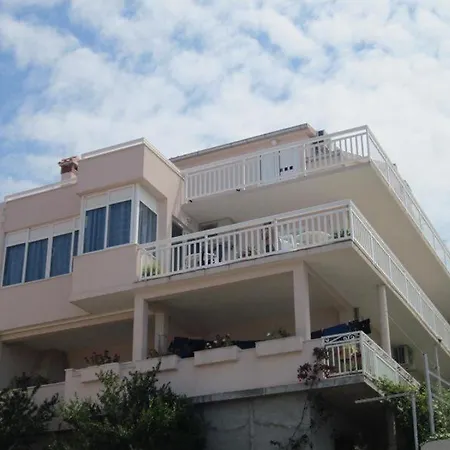 In With Sea View, Terrace, Air Conditioning, W-lan * 赫瓦尔