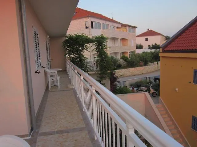 In With Sea View, Terrace, Air Conditioning, W-lan Apartment *