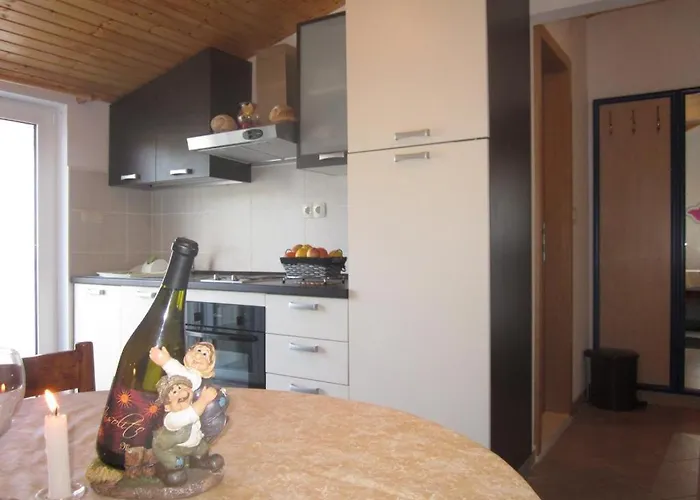 Apartment In With Sea View, Terrace, Air Conditioning, W-lan