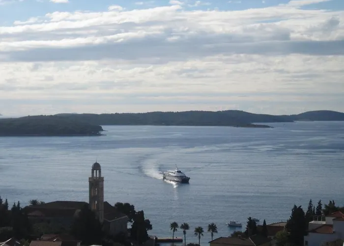 Apartment In With Sea View, Terrace, Air Conditioning, W-lan Hvar Town